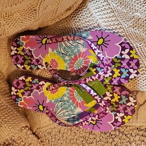 NWT Vera Bradley Flutterby Flip-Flops Sizs Large